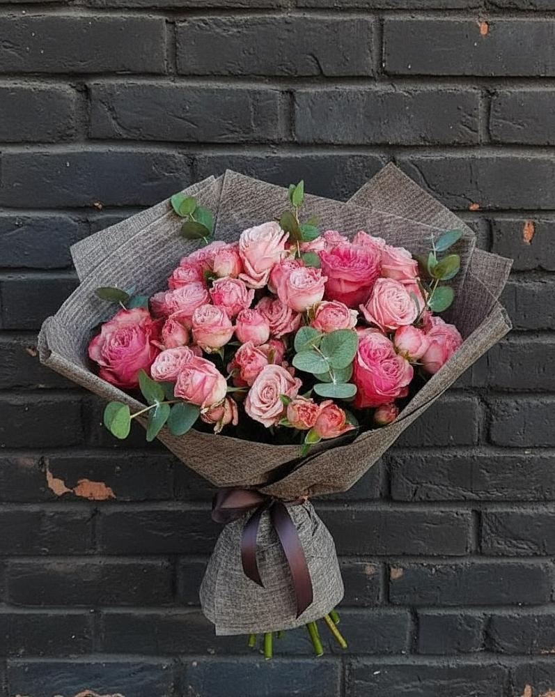 Букет цветов из: Розы в Северо-Восточные Сады