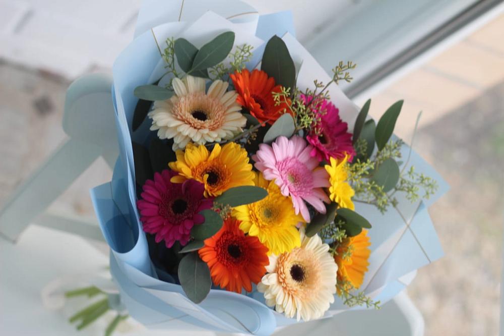 Букет цветов из: Герберы в Северо-Восточные Сады