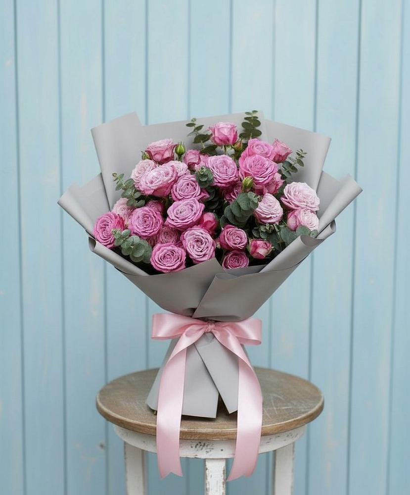 Букет цветов из: Розы в Северо-Восточные Сады