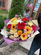 Букет цветов из:  Герберы, Ромашки, Хризантемы, Розы и Подсолнухи #REPLACE_PRED# Северо-Восточные Сады