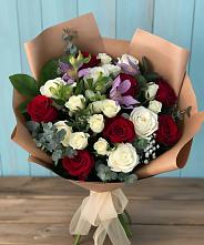 Букет цветов из:  Розы и Альстромерии в Северо-Восточные Сады