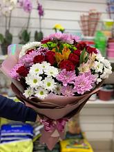 Букет цветов из:  Розы, Хризантемы и Альстромерии #REPLACE_PRED# Северо-Восточные Сады