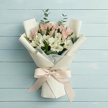 Букет цветов из:  Альстромерии в Северо-Восточные Сады