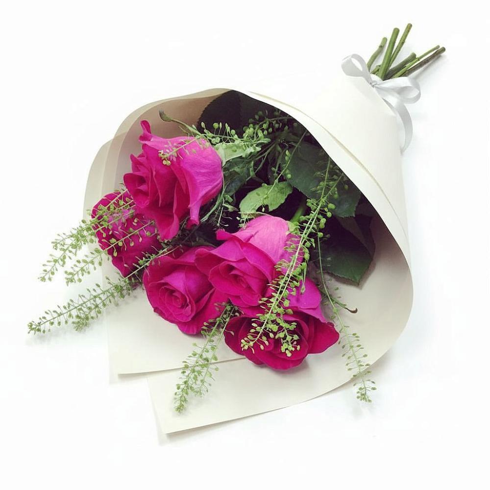 Букет цветов из: Розы в Северо-Восточные Сады