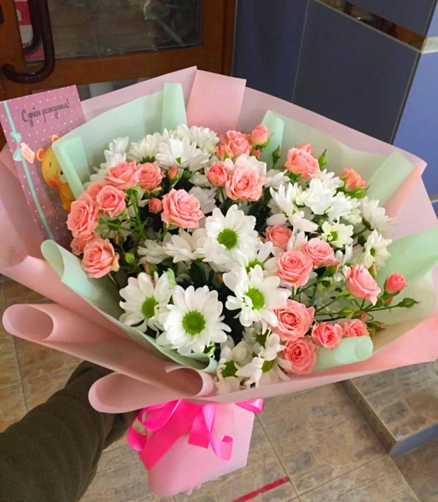 Букет цветов из: Розы и Хризантемы в Северо-Восточные Сады