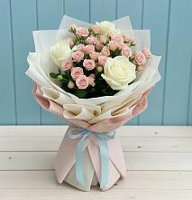 Букет цветов из:  Розы #REPLACE_PRED# Северо-Восточные Сады