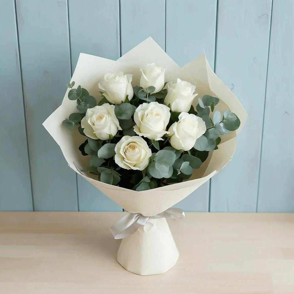 Букет Белые розы в Эвкалипте в Северо-Восточные Сады