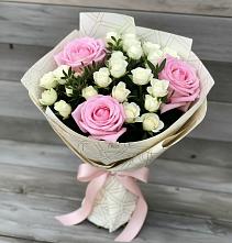 Букет цветов из:  Розы в Северо-Восточные Сады