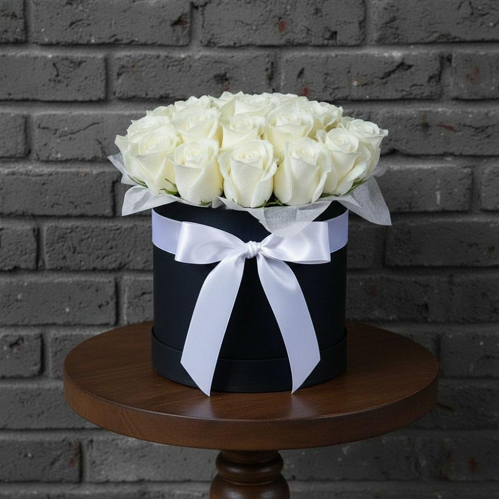 Цветочная композиция из Розы в шляпной коробке в Северо-Восточные Сады