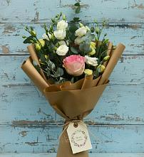 Букет цветов из:  Розы и Лизиантусы #REPLACE_PRED# Северо-Восточные Сады