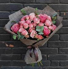 Букет цветов из:  Розы в Северо-Восточные Сады